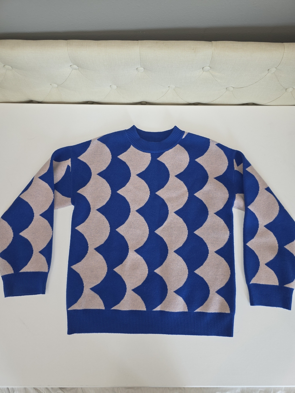 RHODE Lennon Sweater Medium Blue Pink Geometric Scallop 100% Wool Knit Pullover